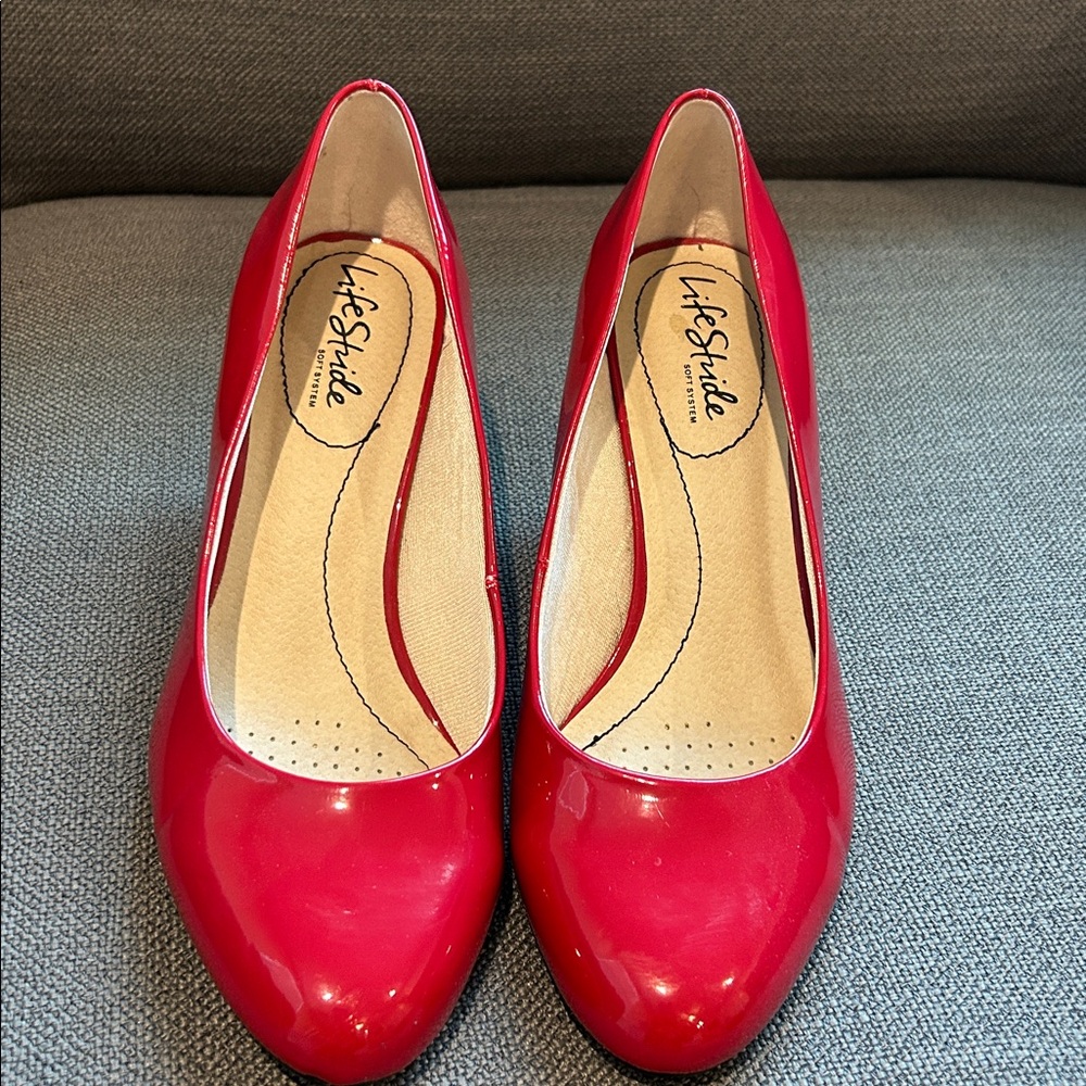 LifeStride Parigi Red Pumps